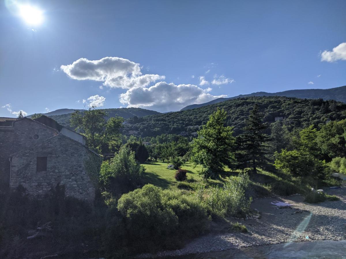 Le Moulin D'Arcas. Bed & Breakfast Prémian Eksteriør bilde